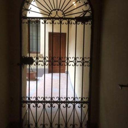 Suite Del Borgo - Affittacamere - Guest House Болонья Экстерьер фото