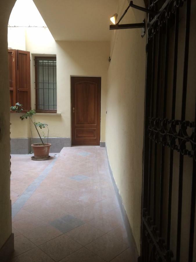 Suite Del Borgo - Affittacamere - Guest House Болонья Экстерьер фото